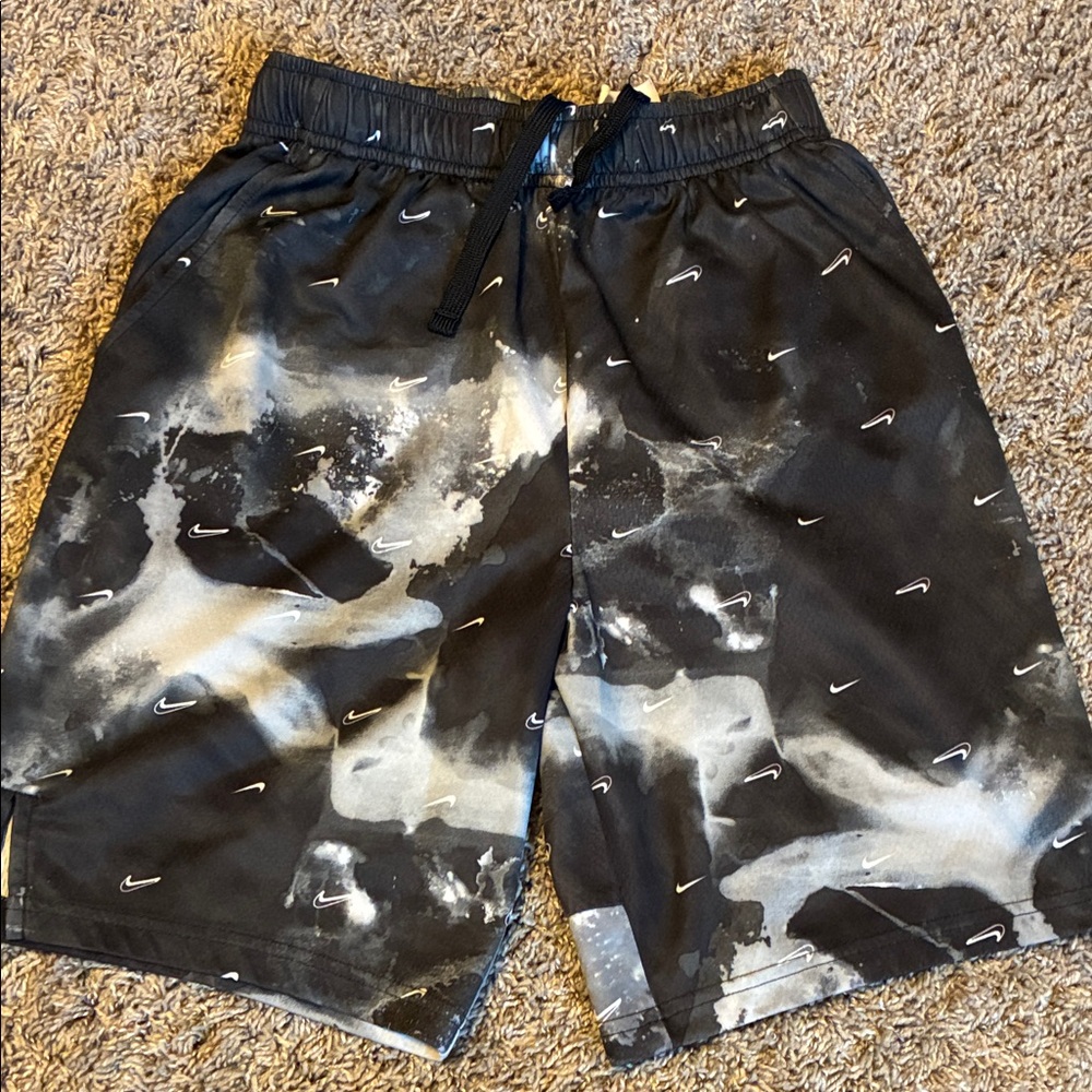Nike Boys Dri Fit Black & White Abstract Print Athletic Shorts